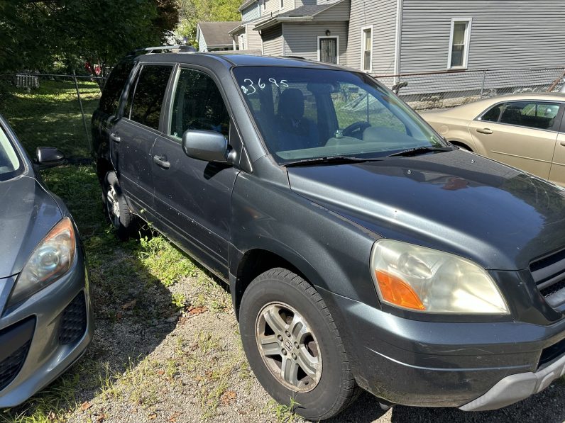 
								2004 Honda Pilot full									