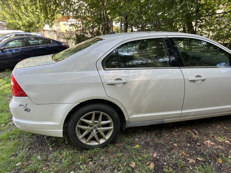 
								2012 Ford Fusion full									