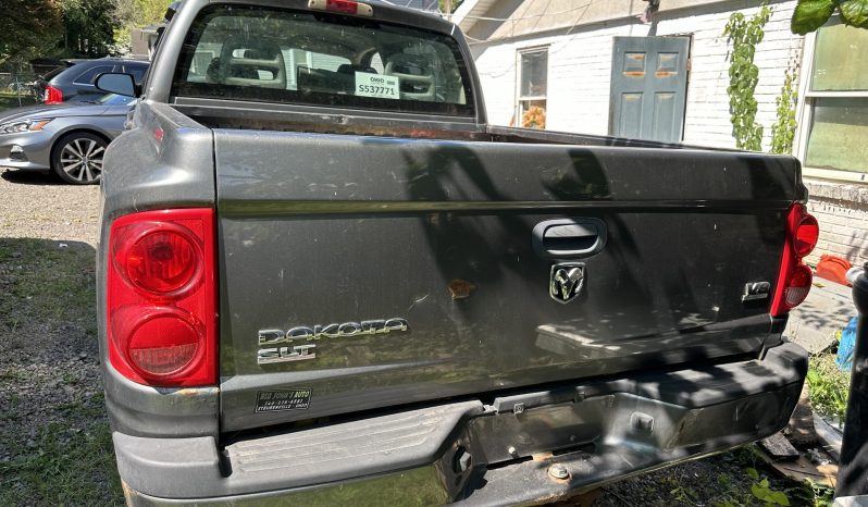 
								2006 Dodge Dakota full									